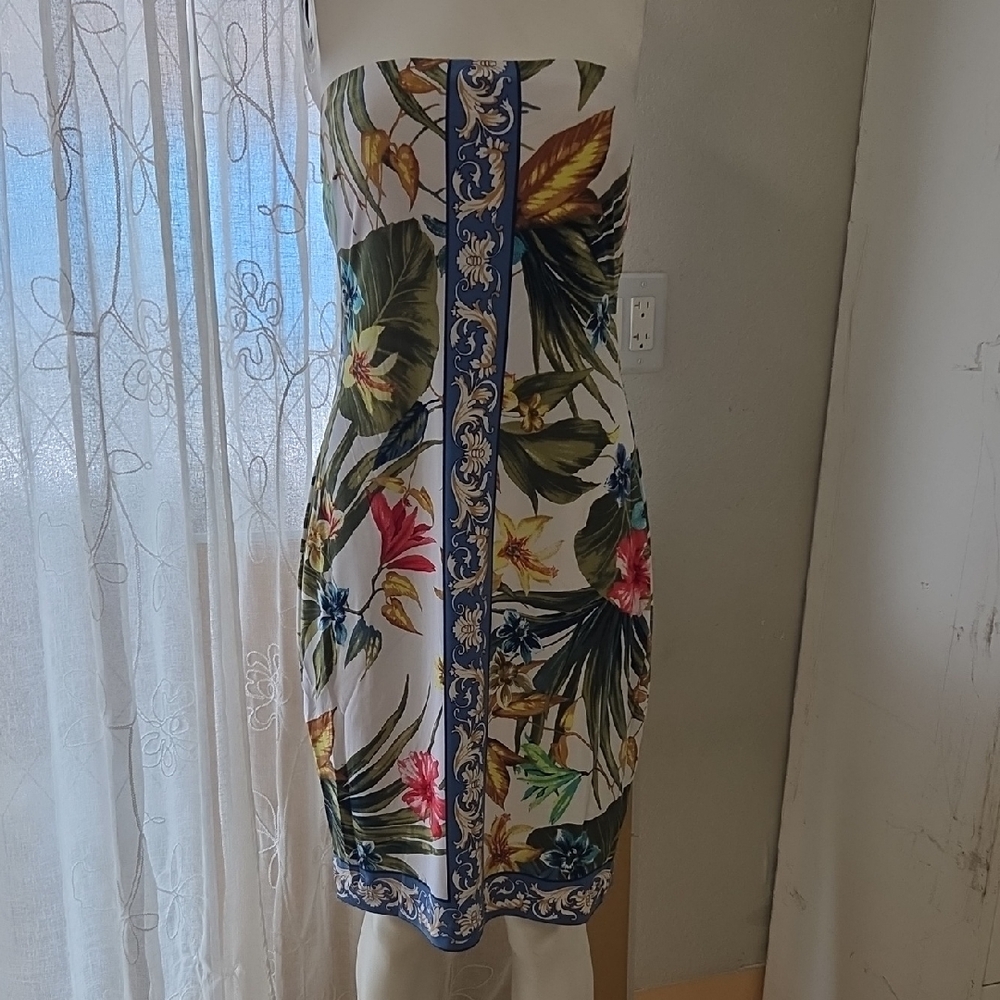 Cache Strapless Dress with Tropical Floral Design Large Size 5 Spandex 31" Bust